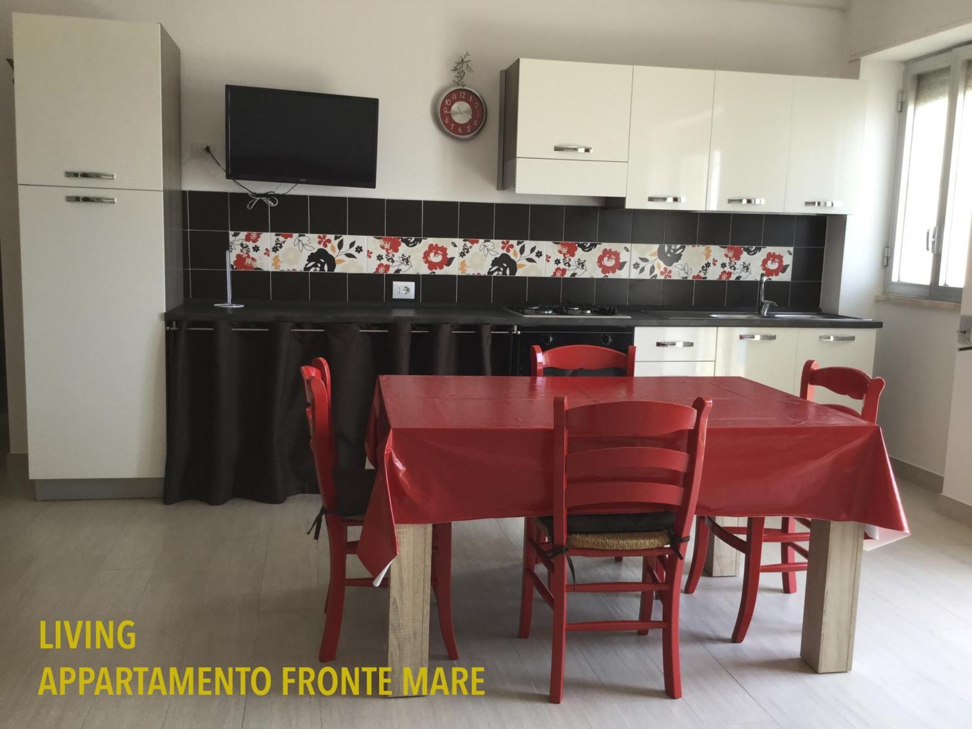 Вилла Bilocali Approdo "Fronte Mare" E "Lato Strada" Порто-Чезарео Экстерьер фото